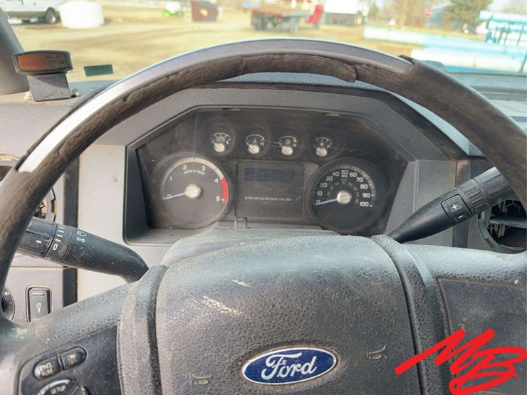 2012-ford-f350-xl-image-30