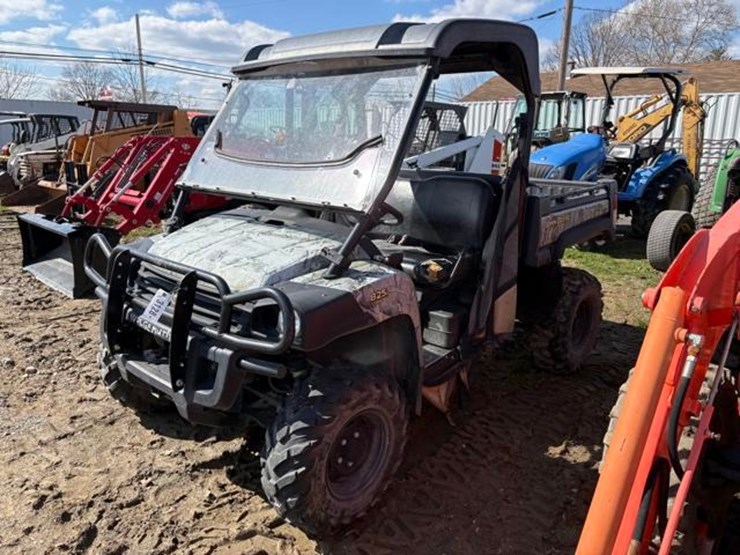 john-deere-gator-image-2
