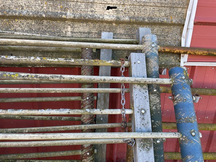 #6048-•-(6)-12'-corral-gates-image-5