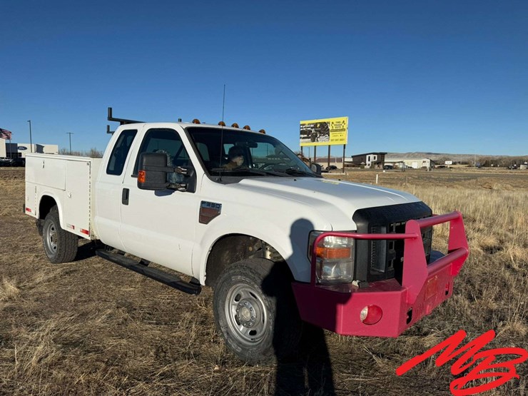 2010-ford-f350-image-4