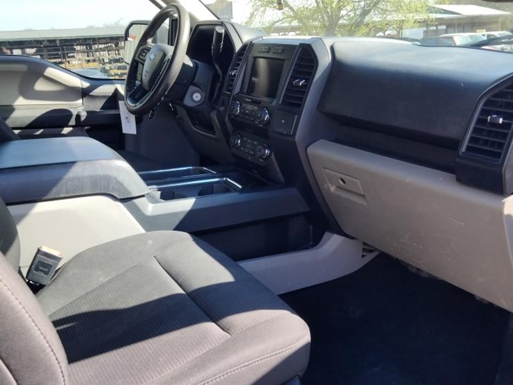 2019-ford-f150-image-27