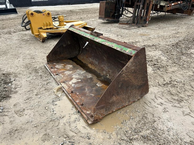 john-deere-72-image-1