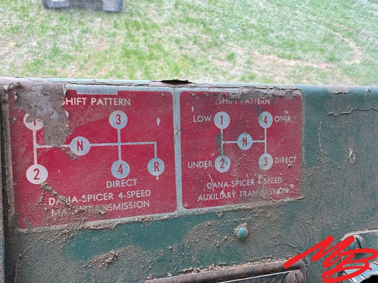 peterbilt-362-image-39