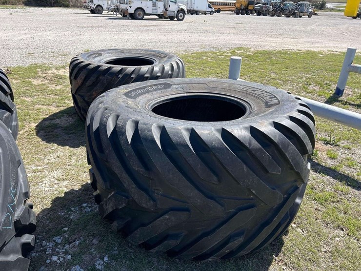 michelin-floatbib-vf1000-55-r32-equipment-tires-image-2