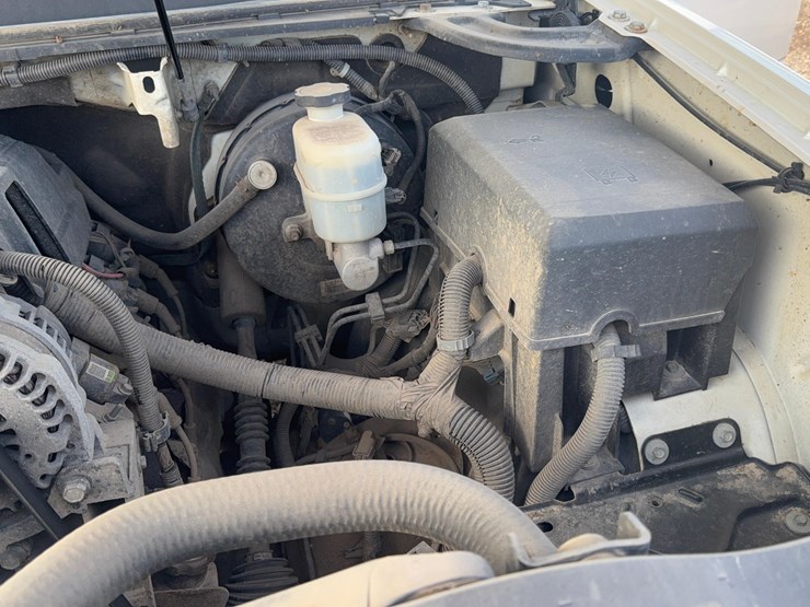 2008-cadillac-escalade-image-15