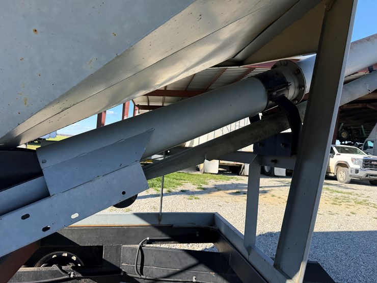 2004-convey-all-bts240-image-42