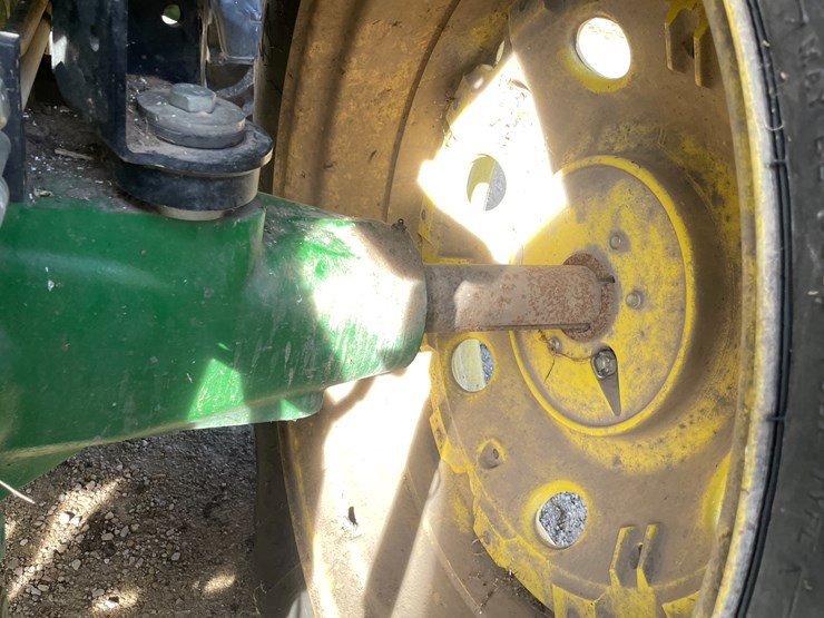 john-deere-7330-image-25