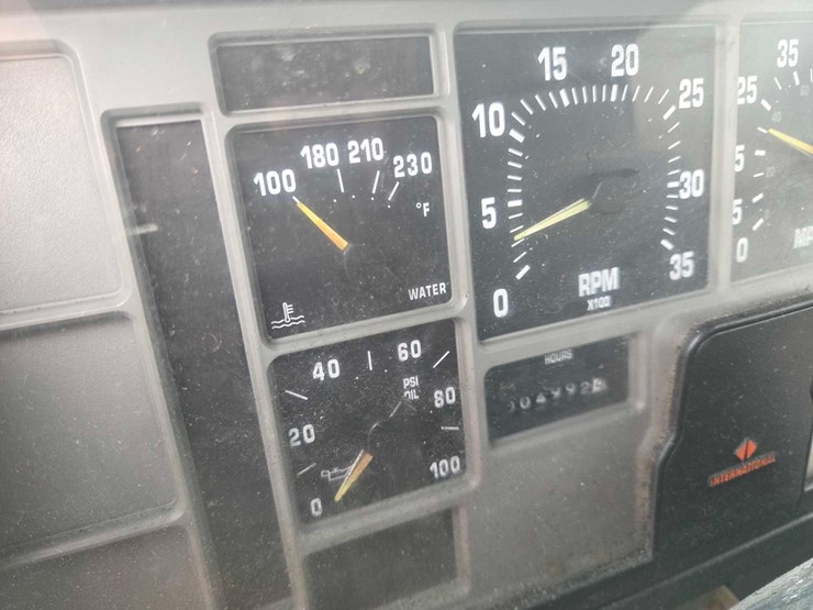 international-4700-image-8