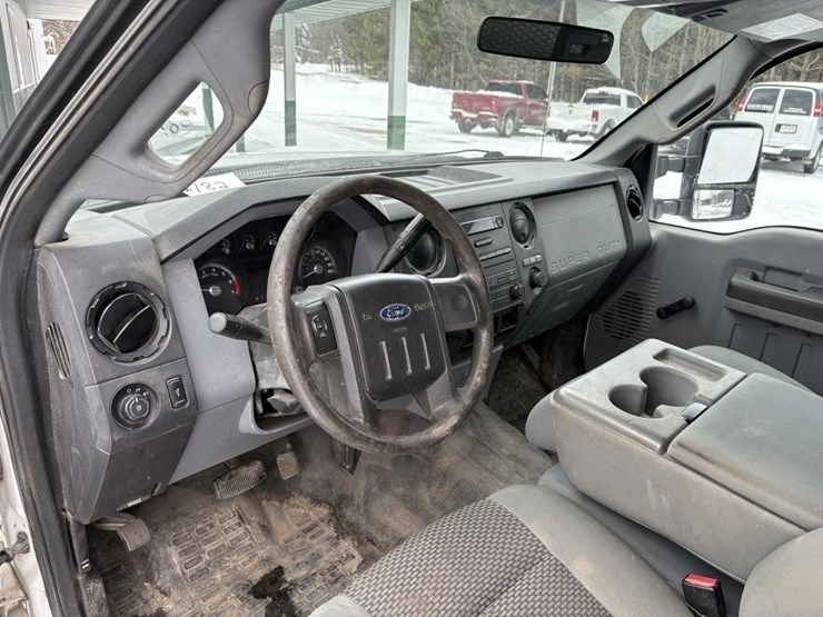 2011-ford-f250-image-14