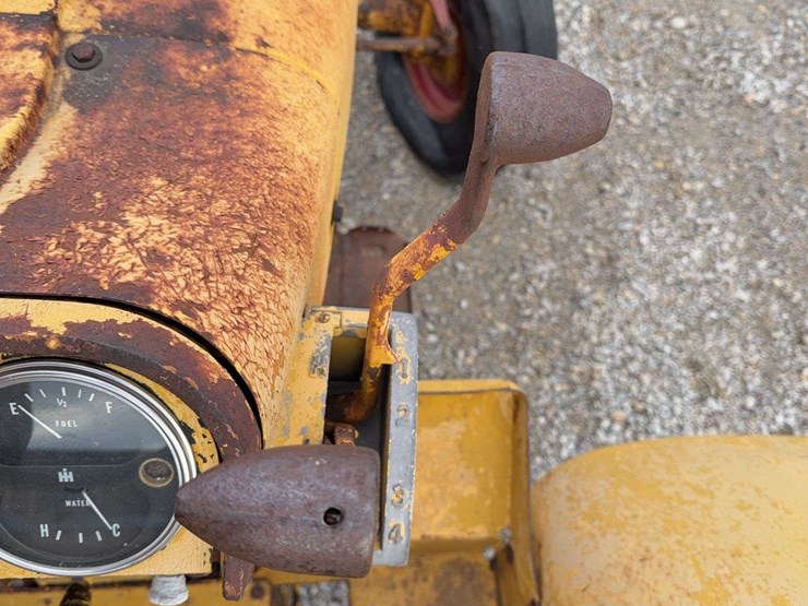 international-806-image-32