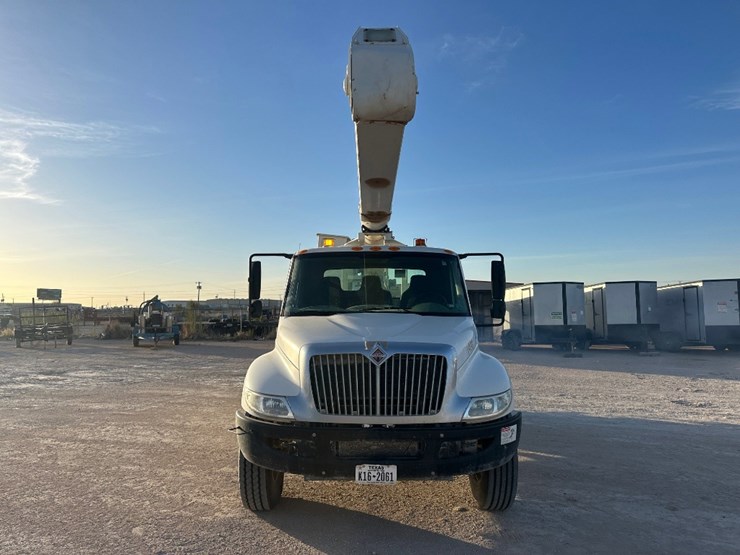 2012-international-durastar-4300-image-2