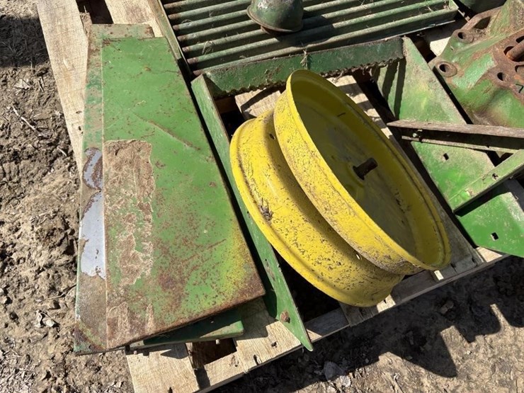 john-deere-720-image-3