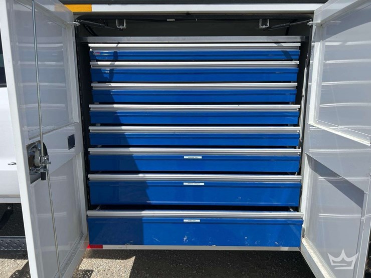 2022-chevrolet-silverado-6500hd-image-21