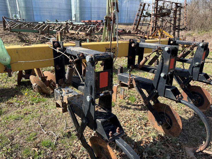 2000-landoll-2000-image-29