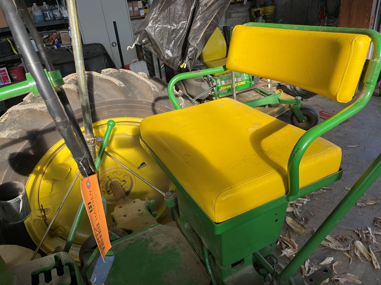 1952-john-deere-b-image-26