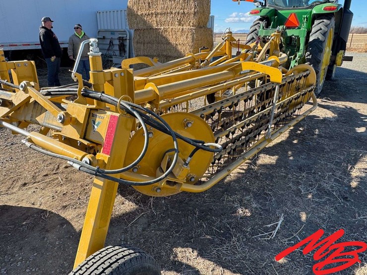 2024-vermeer-r2300-image-6