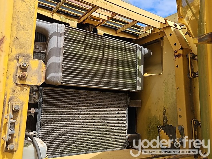 2003-komatsu-pc270-7-image-31