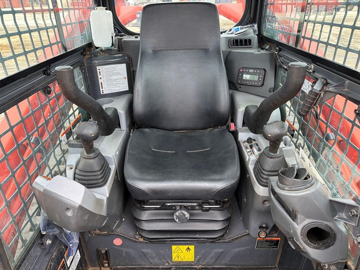 2024-kubota-svl97-2-image-18