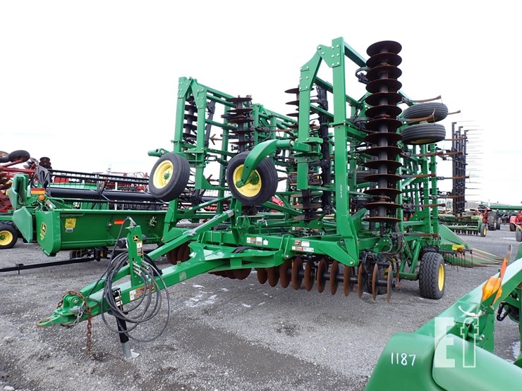 2013-john-deere-2310-image-1