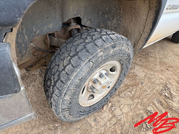 2003-chevrolet-silverado-2500-image-17