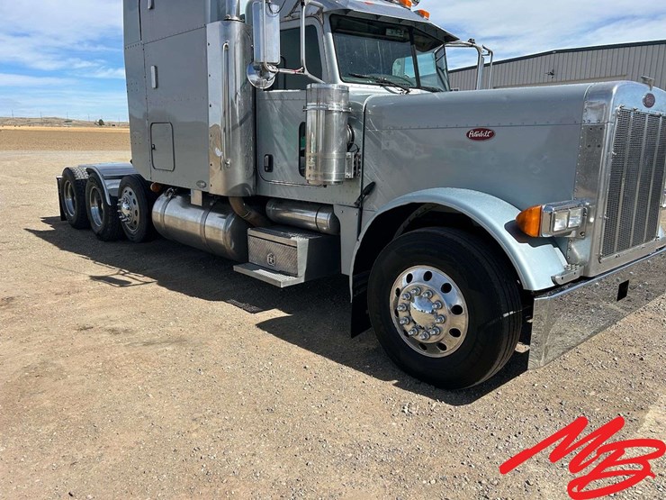 2007-peterbilt-379-image-16