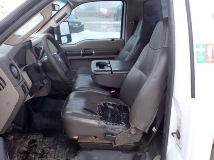 2010-ford-f250-image-14