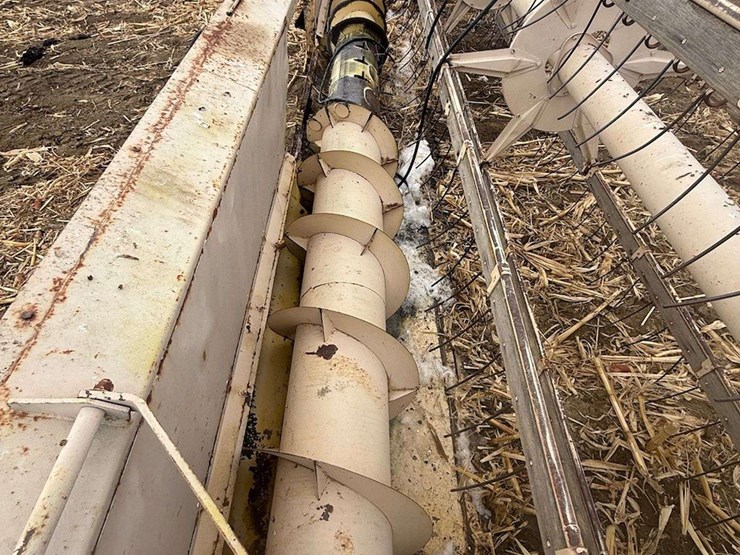 new-holland-960-image-15