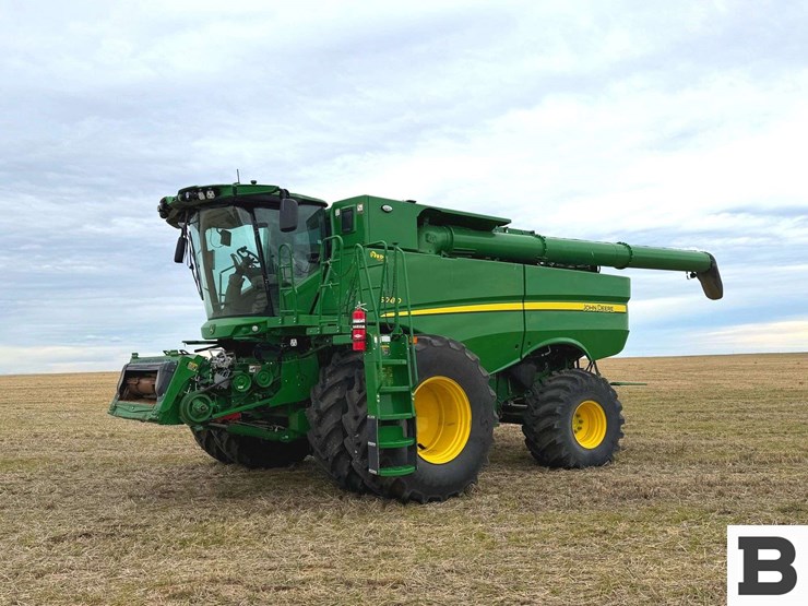2023-john-deere-s780-image-1