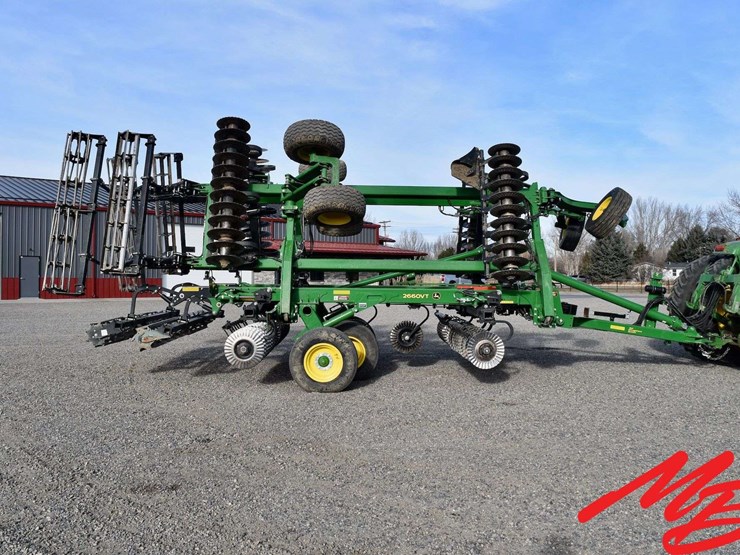 2019-john-deere-2660vt-image-9