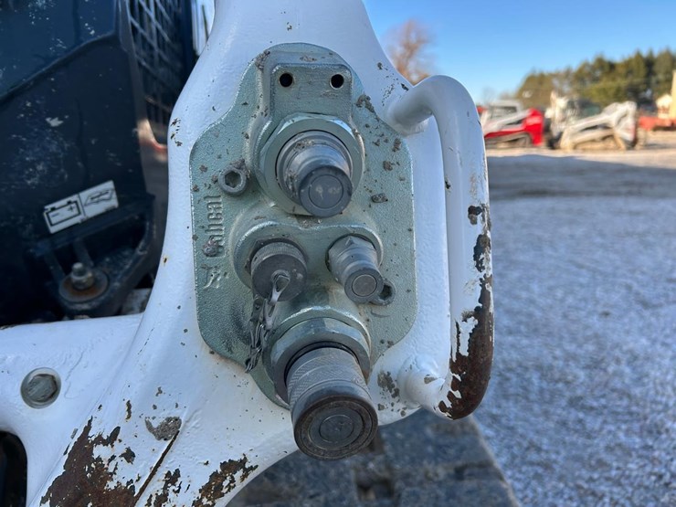 2021-bobcat-t76-image-11