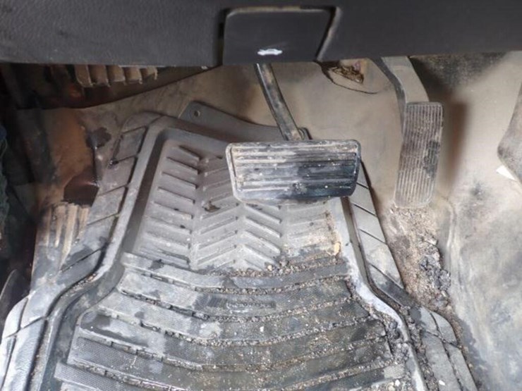 2019-chevrolet-silverado-3500hd-image-16