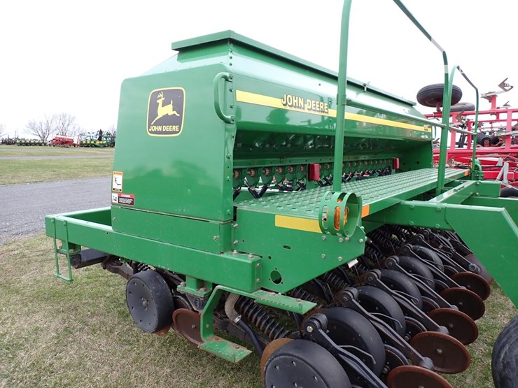john-deere-1560-image-11