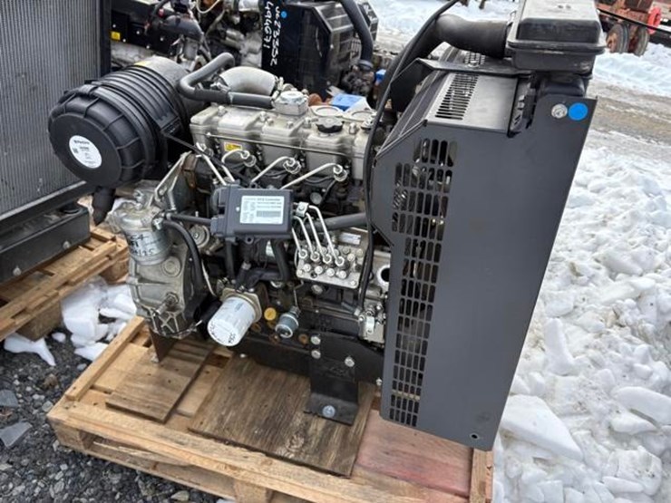 perkins-404d-22t-diesel-engine-image-8