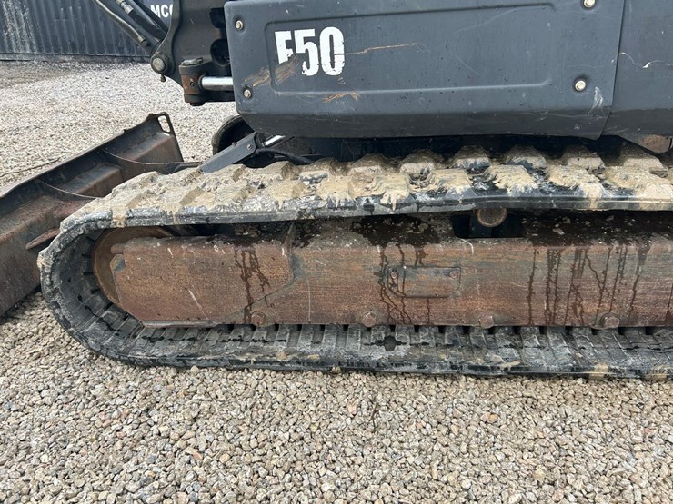 2016-bobcat-e50-image-16