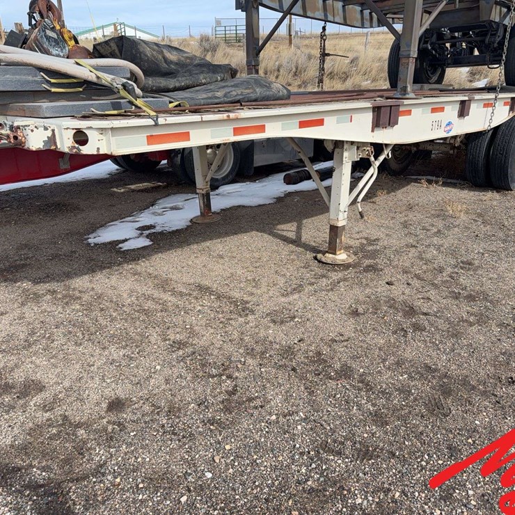 1994 UTILITY FLATBED