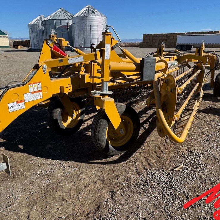 2024 VERMEER R2300