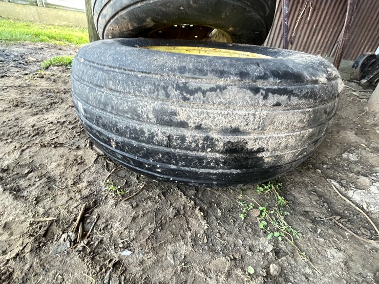 #6077-•-(2)-implement-tires-image-9