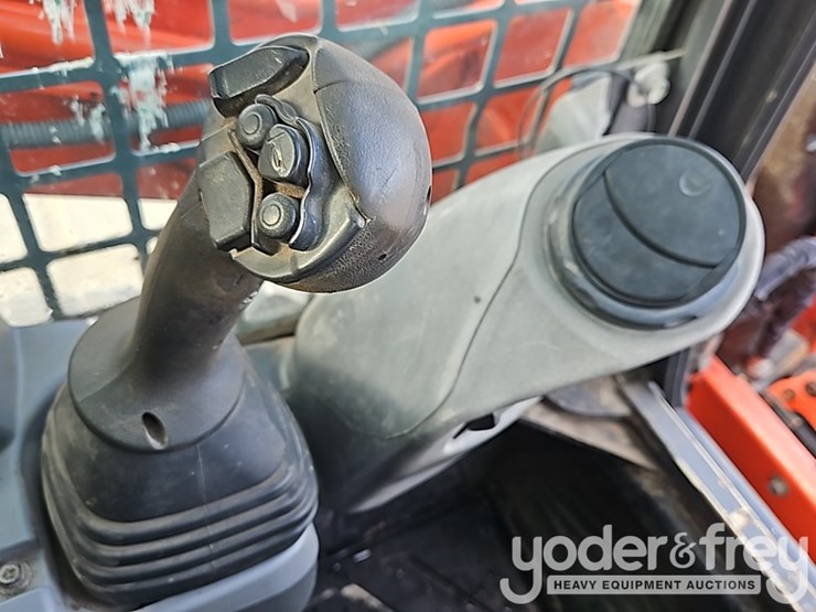 2020-kubota-svl75-2-image-26