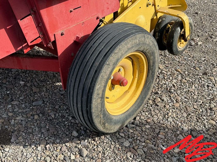 new-holland-426-image-14