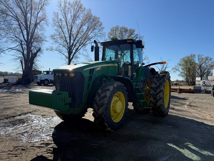 2007-john-deere-8230-image-1