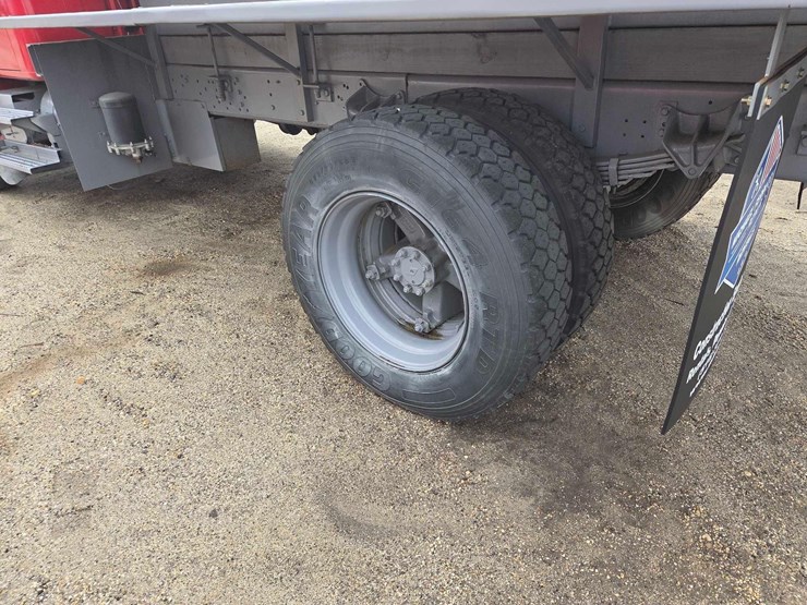 international-4700-image-14