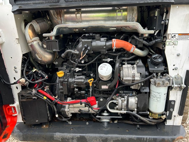 2023-bobcat-t770-image-15