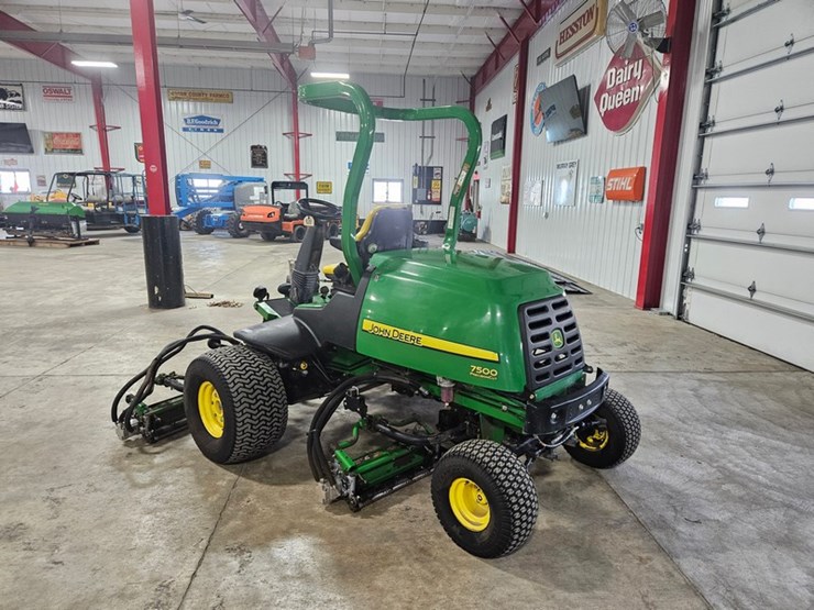 john-deere-7500-image-10
