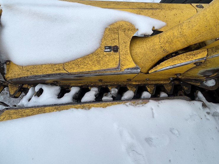 #6024-•-new-holland-(2)-row-corn-head-image-12