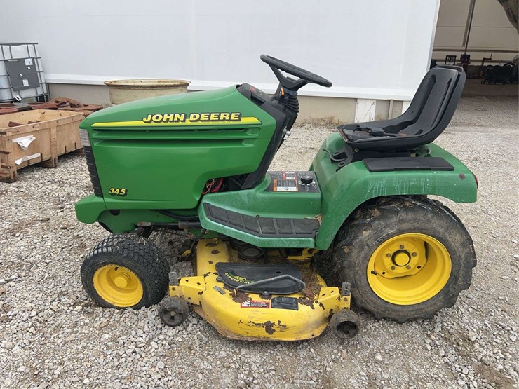 john-deere-345-image-2