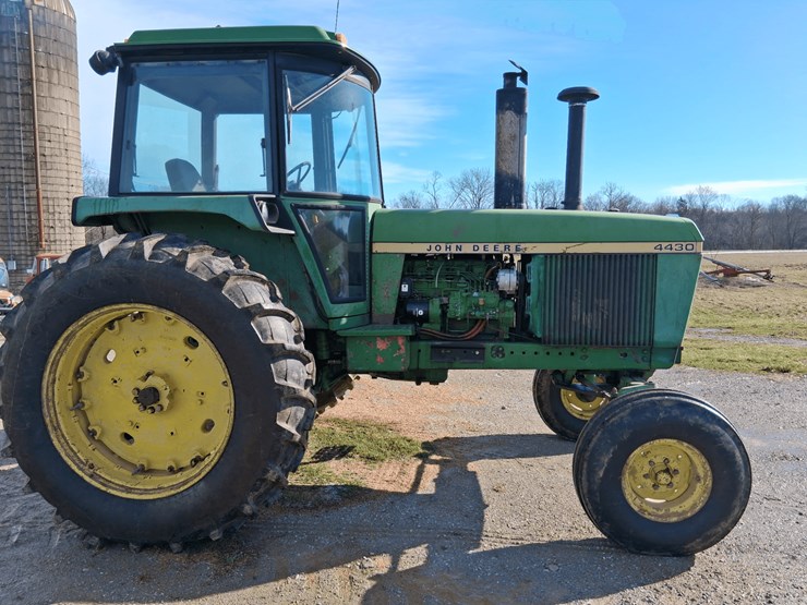 john-deere-4430-image-1