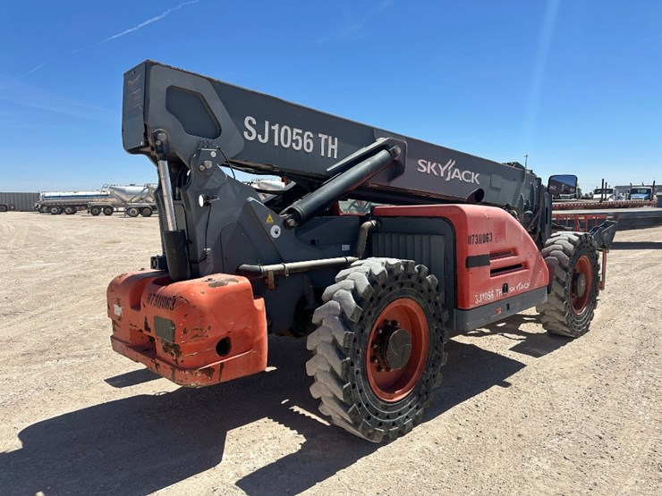 2018-skyjack-sj1056-image-5