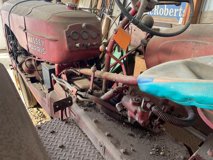 1958-massey-ferguson-33-image-19