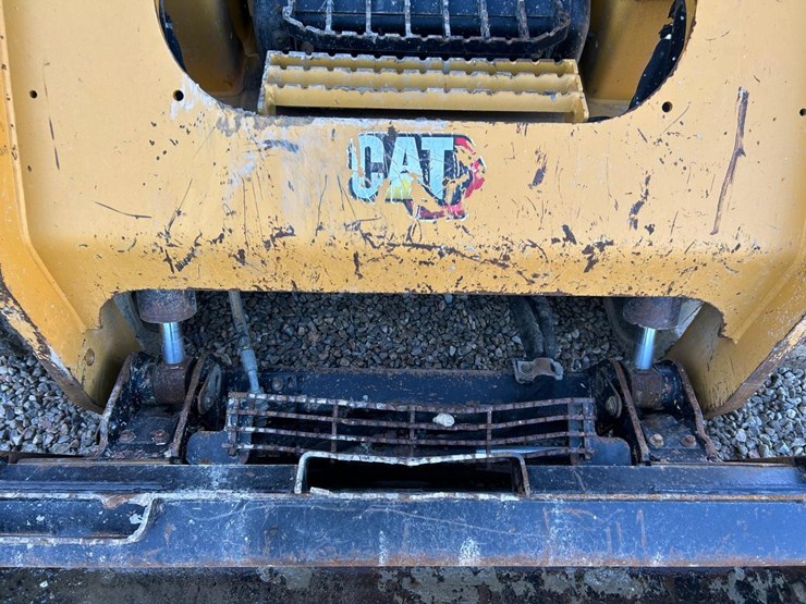 2021-caterpillar-289d3-image-10