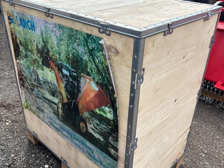 sdlanch-pull-behind-chipper-image-1